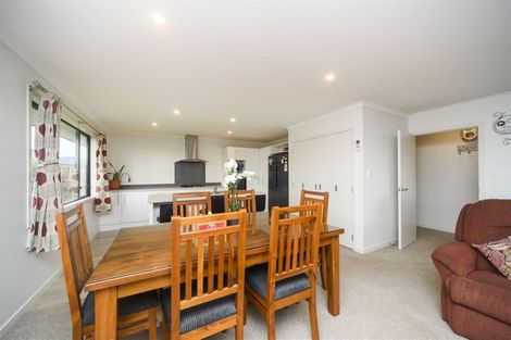 Photo of property in 15 Varsity Heights, Fitzherbert, Palmerston North, 4410