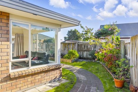 Photo of property in 4 Monterosso Place, Paraparaumu Beach, Paraparaumu, 5032