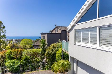 Photo of property in 1/80 Knights Road, Rothesay Bay, Auckland, 0630