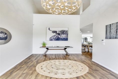 Photo of property in 24 Knoll Rise, Pukekohe, 2120