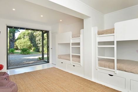 Photo of property in 138 Blue Pacific Parade, Riversdale Beach, Masterton, 5872