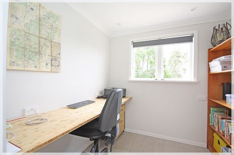 Photo of property in 35 Fairfield Road, Levin, 5510