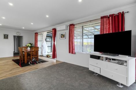 Photo of property in 2 Celeste Terrace, Peacocke, Hamilton, 3206