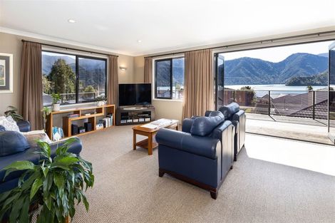 Photo of property in 103 Main Rd Havelock, Havelock, 7100