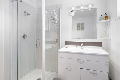 Photo of property in 6 Birdling Place, Halswell, Christchurch, 8025