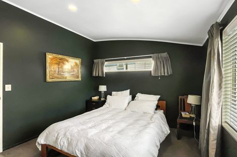 Photo of property in 7b/20 Ian Marwick Place, Birkenhead, Auckland, 0626