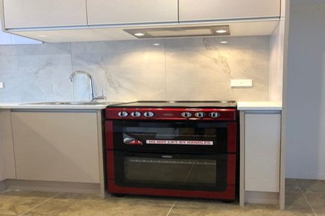 Photo of property in 7 Kallaroo Place, Botany Downs, Auckland, 2010