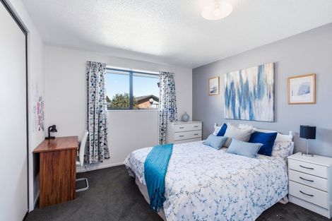 Photo of property in 26 Takaro Avenue, Sockburn, Christchurch, 8042