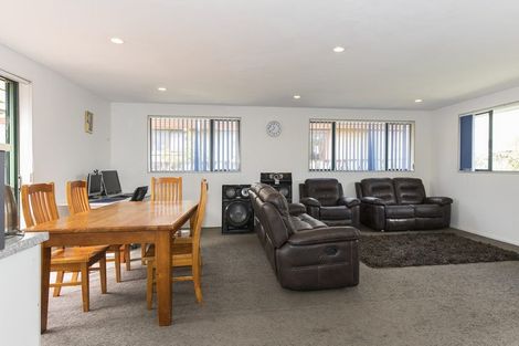 Photo of property in 25 Tilberg Street, Favona, Auckland, 2024