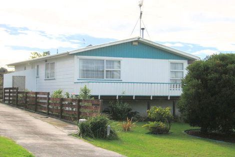 Photo of property in 19 Snells Beach Road, Snells Beach, 0920