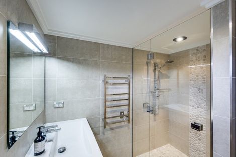 Photo of property in 292 Poraiti Road, Poraiti, Napier, 4182