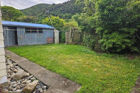 Photo of property in 1/51 Hartford Crescent, Totara Park, Upper Hutt, 5018