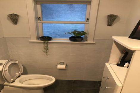 Photo of property in 108 Seaview Road, Paraparaumu Beach, Paraparaumu, 5032