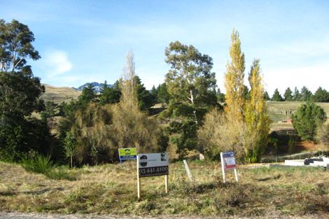 Photo of property in 20 Milward Place, Kelvin Heights, Queenstown, 9300