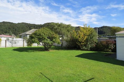 Photo of property in 165 Wainuiomata Road, Wainuiomata, Lower Hutt, 5014