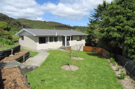 Photo of property in 9 Oaklands Grove, Clouston Park, Upper Hutt, 5018