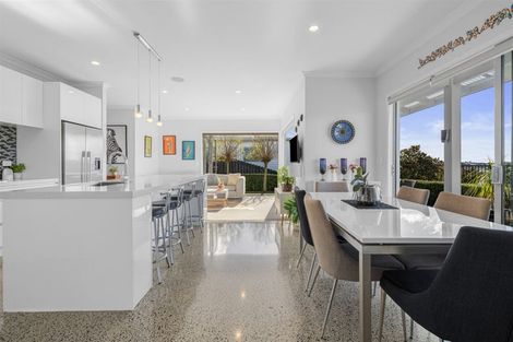 Photo of property in 15 Valley View Way, Bethlehem, Tauranga, 3110