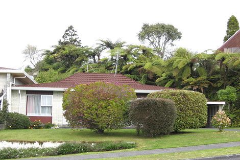 Photo of property in 6 Ambury Place, Merrilands, New Plymouth, 4312
