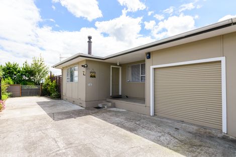 Photo of property in 15a Meadowbrook Drive, Cloverlea, Palmerston North, 4412