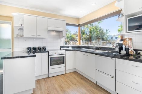 Photo of property in 37 Digby Place, Bromley, Christchurch, 8062