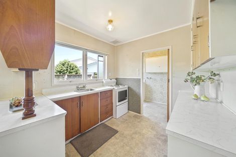 Photo of property in 2/52 Galsworthy Place, Bucklands Beach, Auckland, 2014