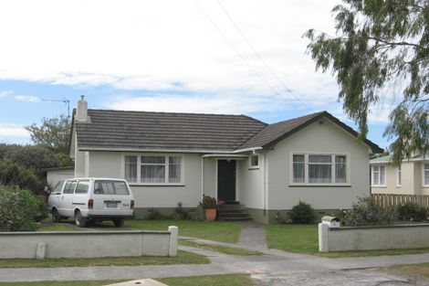 Photo of property in 31 Selwyn Crescent, College Estate, Whanganui, 4500