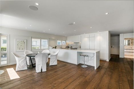 Photo of property in 1/287 Tamaki Drive, Kohimarama, Auckland, 1071