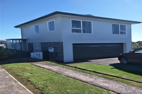 Photo of property in 8 Walmer Grove, Bell Block, New Plymouth, 4312