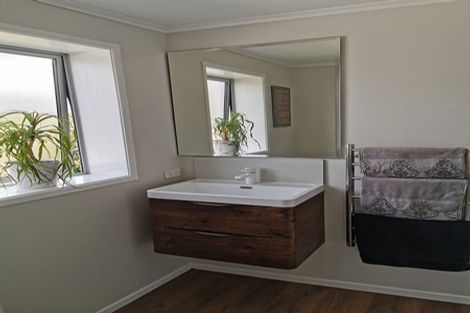 Photo of property in 85a Litten Road, Cockle Bay, Auckland, 2014