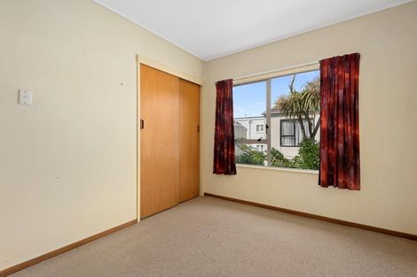 Photo of property in 8/218 Onepu Road, Lyall Bay, Wellington, 6022