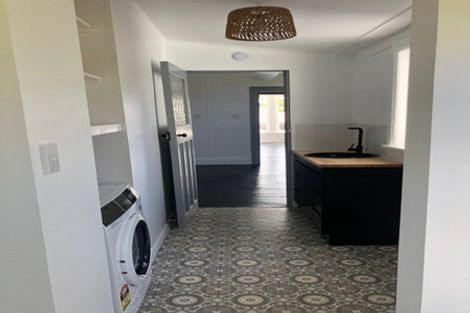 Photo of property in 15 Luxford Street, Berhampore, Wellington, 6023