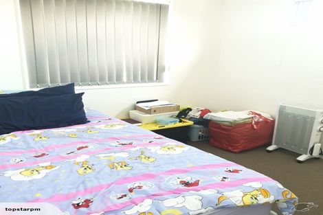 Photo of property in 13 Sohum Place, Manukau, Auckland, 2104