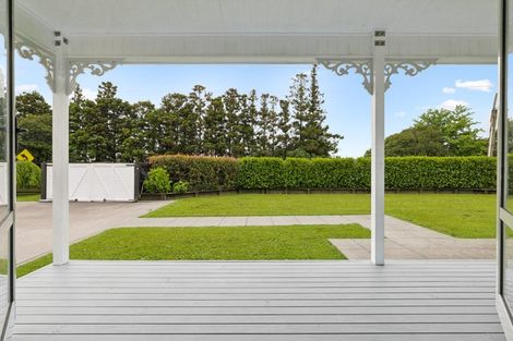 Photo of property in 100 Pukekohe East Road, Pukekohe, 2677