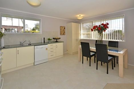 Photo of property in 2/42 Cherry Road, Bucklands Beach, Auckland, 2014