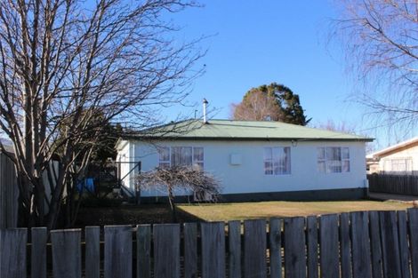 Photo of property in 20 Northland Street, Ranfurly, 9332