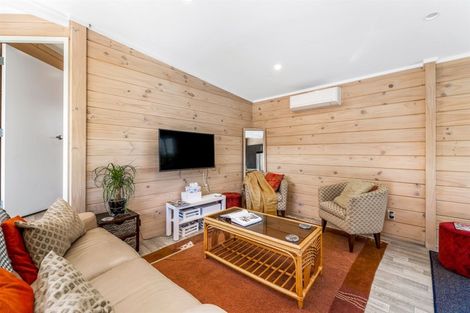 Photo of property in 118 Stanmore Bay Road, Stanmore Bay, Whangaparaoa, 0932
