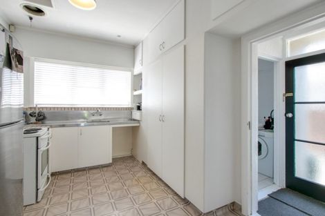 Photo of property in 85 Latham Street, Marewa, Napier, 4110