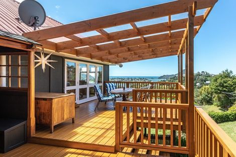 Photo of property in 2 Hinemoa Terrace, Tairua, 3508