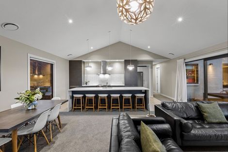 Photo of property in 1 Cunninghams Drive, Jacks Point, Queenstown, 9371