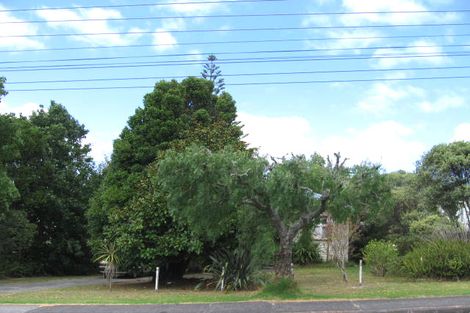 Photo of property in 17 Verbena Road, Birkdale, Auckland, 0626