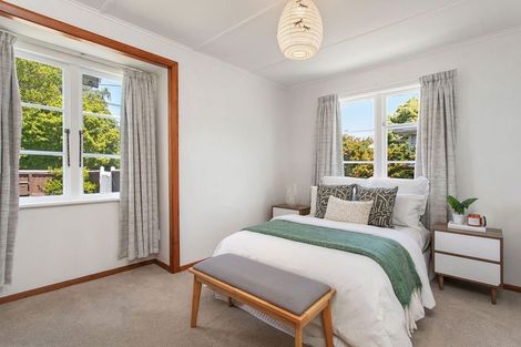 Photo of property in 34 Pitcairn Crescent, Bryndwr, Christchurch, 8053