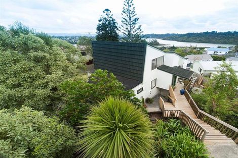 Photo of property in 9 Arcadia Crescent, Bayview, Auckland, 0629