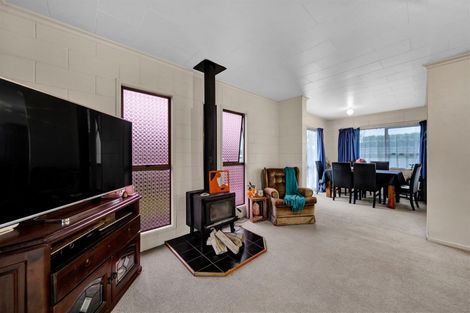 Photo of property in 31 Camellia Avenue, Bell Block, New Plymouth, 4312