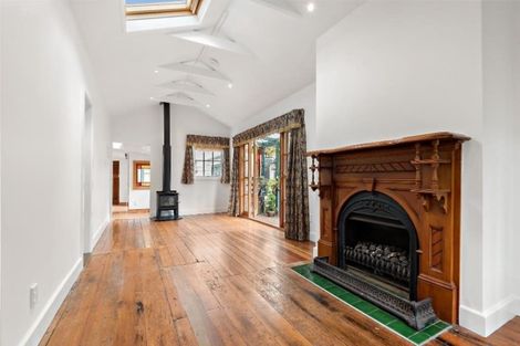 Photo of property in 7 Poplar Grove, Thorndon, Wellington, 6011