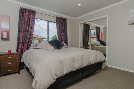 Photo of property in 34d Forest Hill Road, Henderson, Auckland, 0612