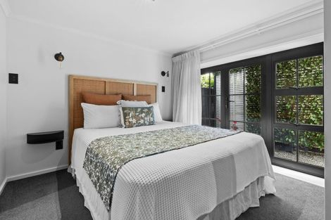 Photo of property in 55 Breadalbane Avenue, Havelock North, 4130