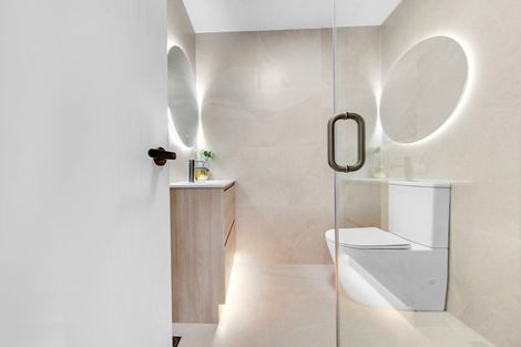 Photo of property in 23b Wanaka Place, Pakuranga Heights, Auckland, 2010