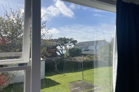 Photo of property in 11 Heath Avenue, Northcote, Auckland, 0627