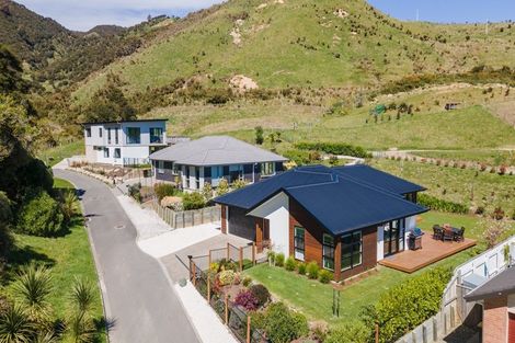 Photo of property in 21 Devenish Place, Atawhai, Nelson, 7010