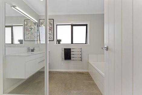 Photo of property in 18 Grefor Lane, Waitarere, Levin, 5574